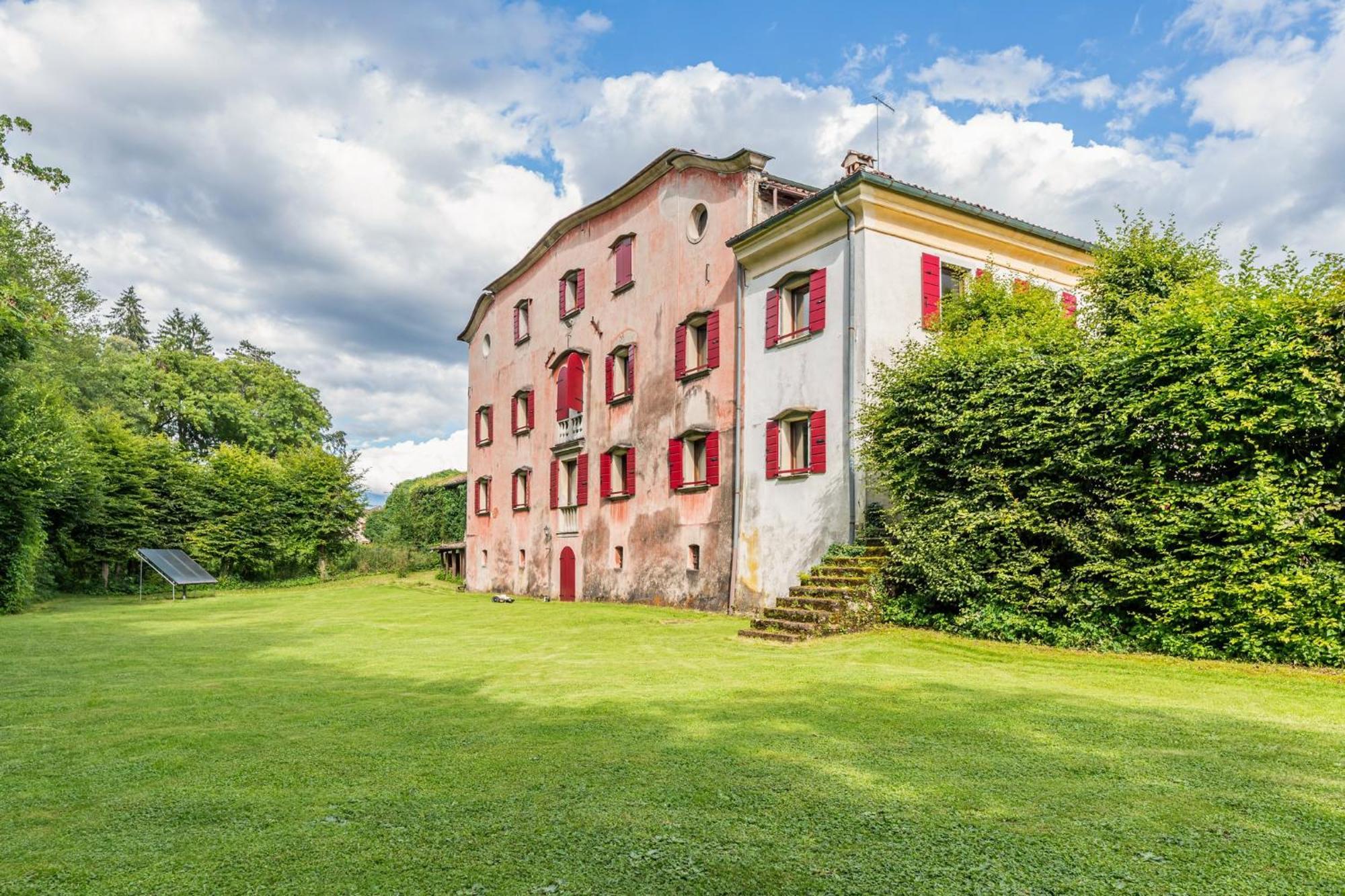 Belluno Timeless Charm - Stunning Aparment In Villa Exterior foto